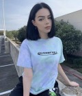 Rencontre Femme : Карина, 22 ans à Ukraine  Хрещатик